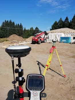 Implantation pour excavations au GPS en zone de développement